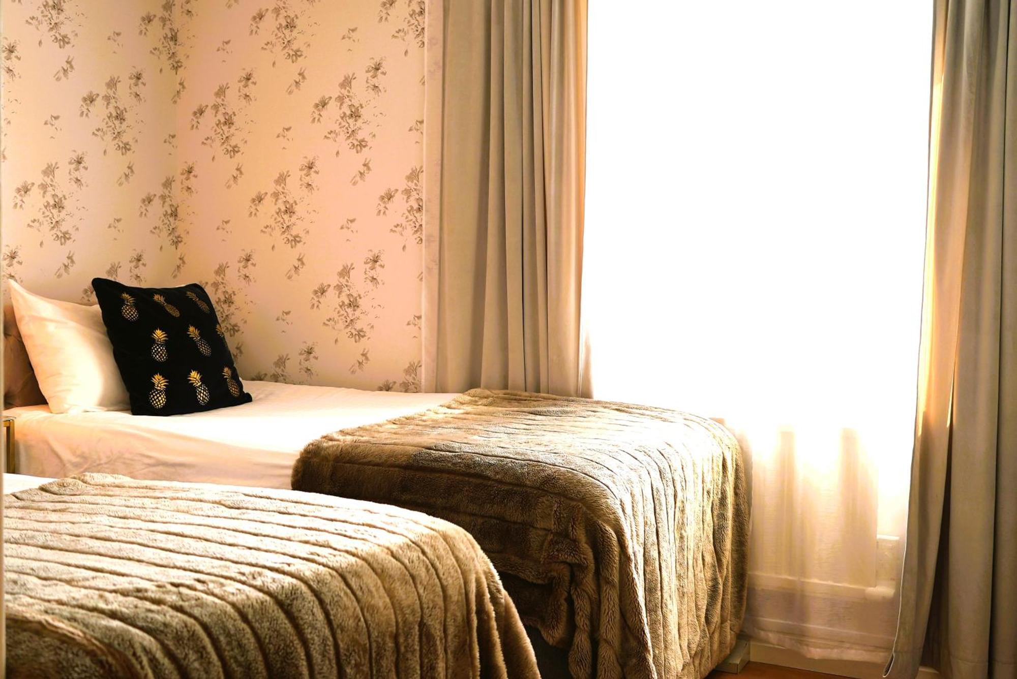 מרייסטד Vaenerport Lakefront Hotell מראה חיצוני תמונה