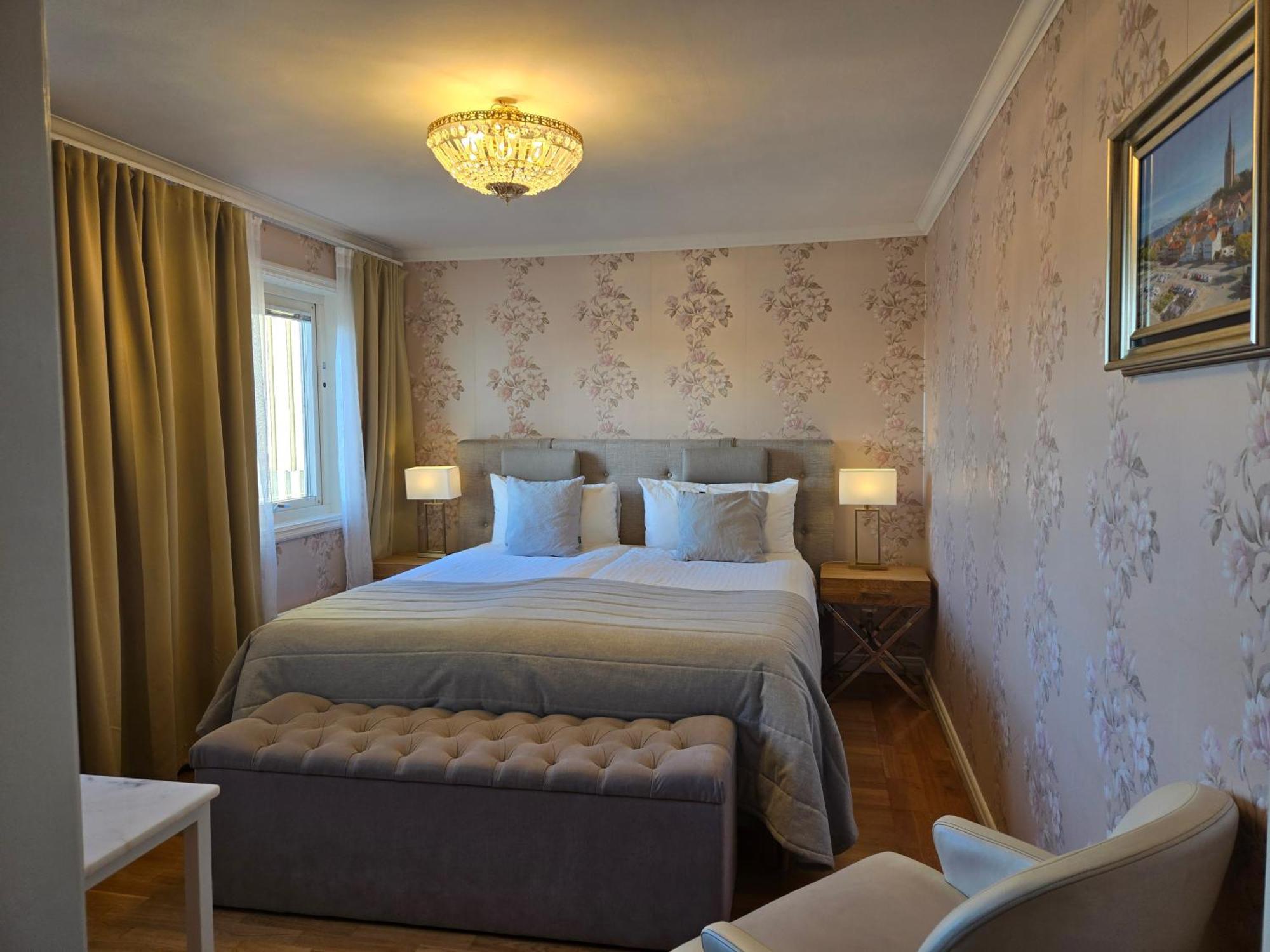 מרייסטד Vaenerport Lakefront Hotell מראה חיצוני תמונה
