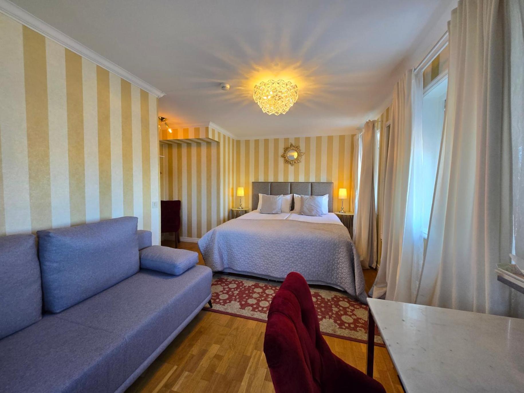 מרייסטד Vaenerport Lakefront Hotell מראה חיצוני תמונה
