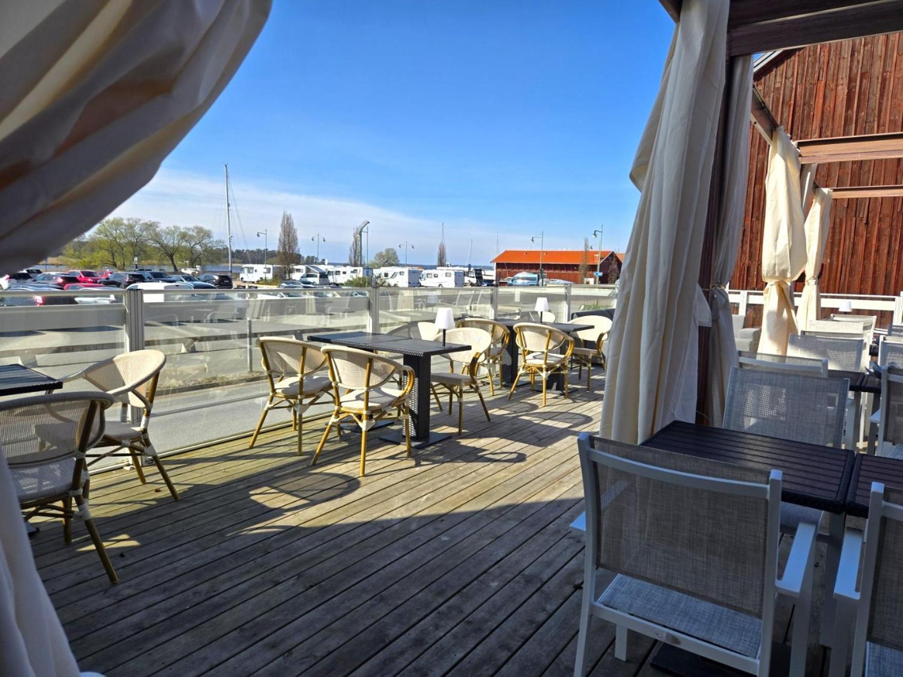 מרייסטד Vaenerport Lakefront Hotell מראה חיצוני תמונה