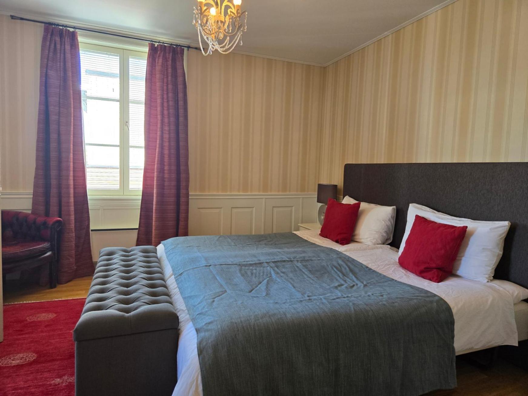 מרייסטד Vaenerport Lakefront Hotell מראה חיצוני תמונה